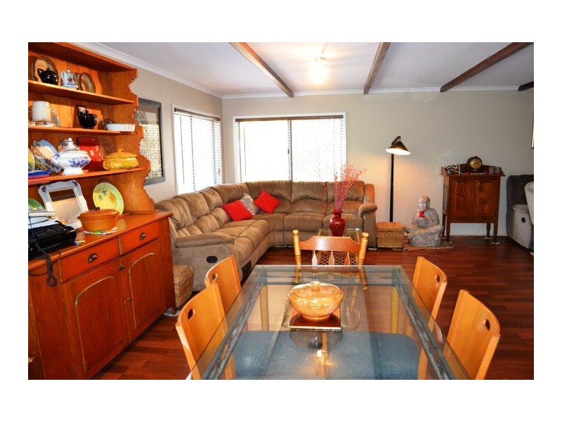 1 John Street, Scarness QLD 4655