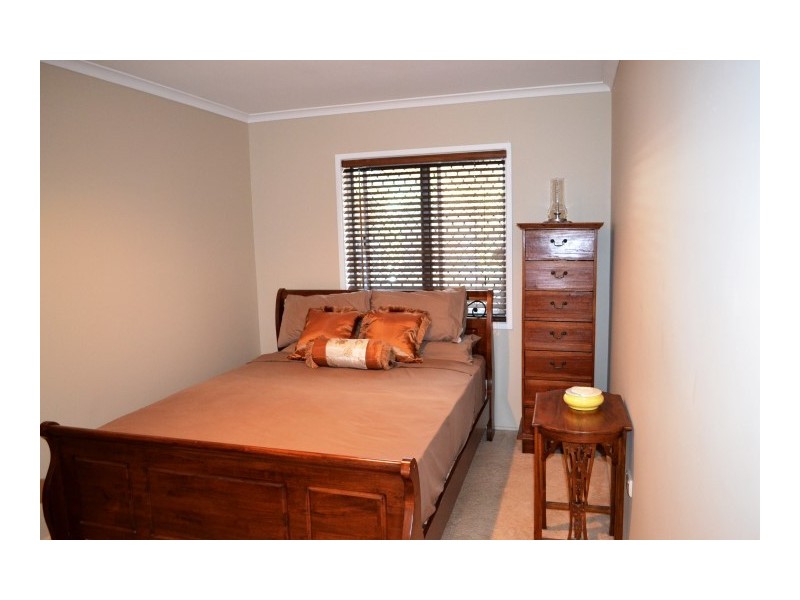 1 John Street, Scarness QLD 4655