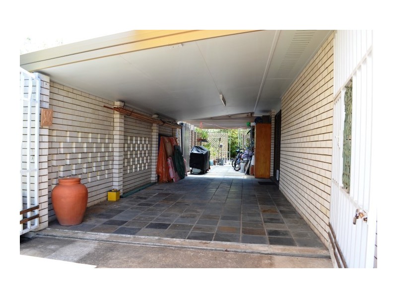 1 John Street, Scarness QLD 4655