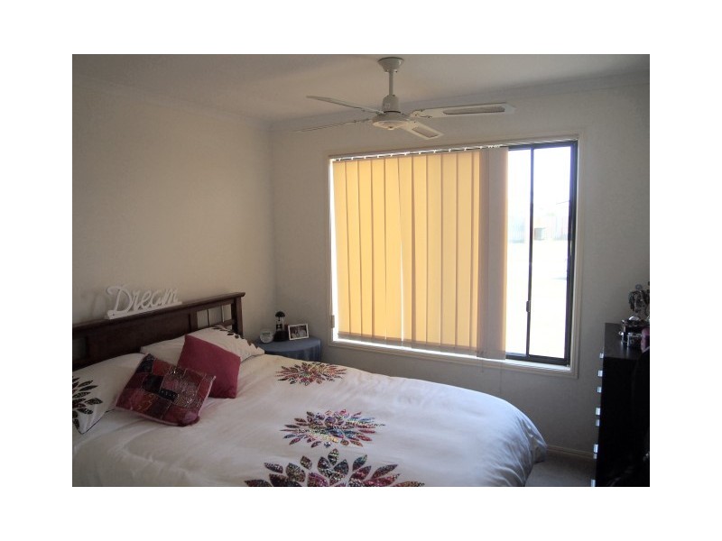 45 Wide Bay Drive, Eli Waters QLD 4655