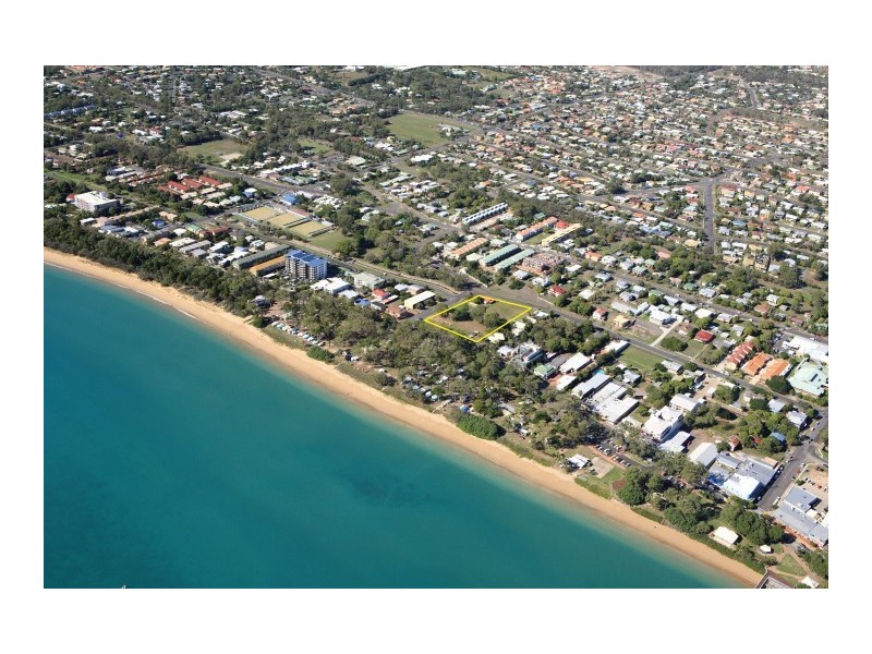 360 – 362 Esplanade, Scarness QLD 4655