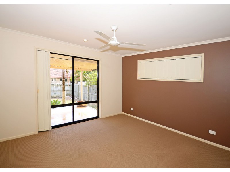 42 Heather Way, Urraween QLD 4655