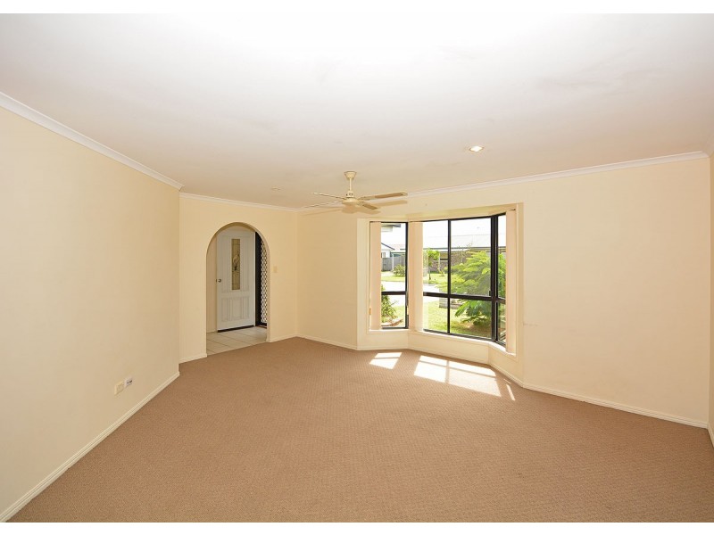 12 Pialba Downs Drive, Eli Waters QLD 4655