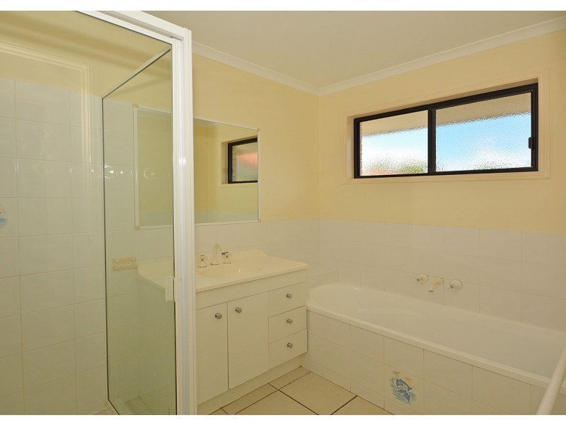 12 Pialba Downs Drive, Eli Waters QLD 4655