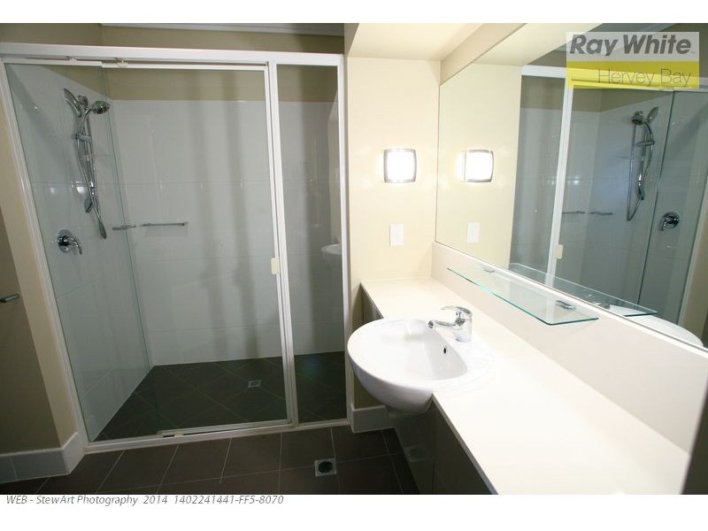 G21/569 Charlton Esplanade, Urangan QLD 4655
