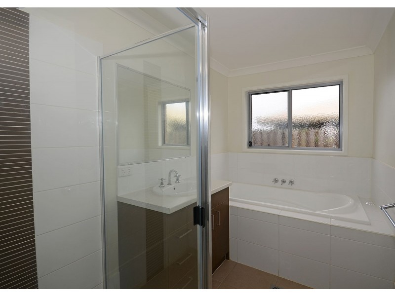 15 Mawson Ct, Urraween QLD 4655