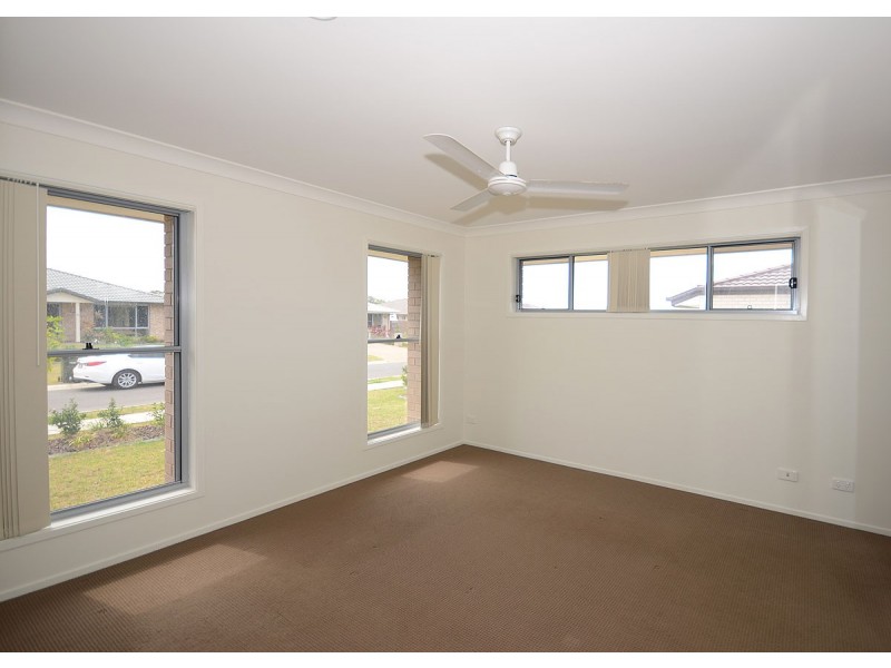 15 Mawson Ct, Urraween QLD 4655