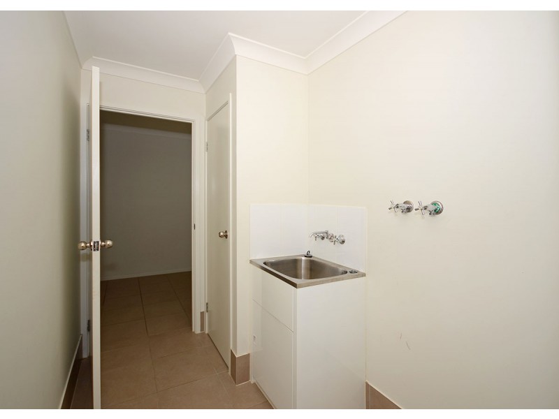 15 Mawson Ct, Urraween QLD 4655