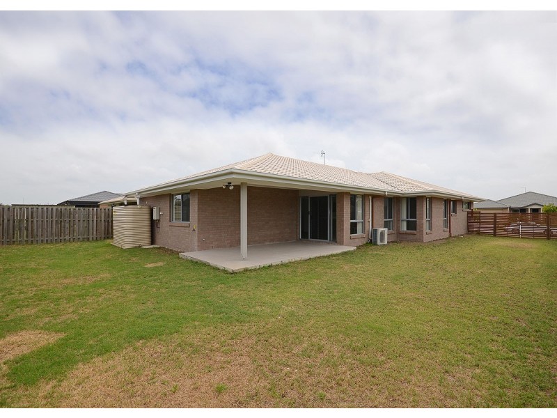 15 Mawson Ct, Urraween QLD 4655