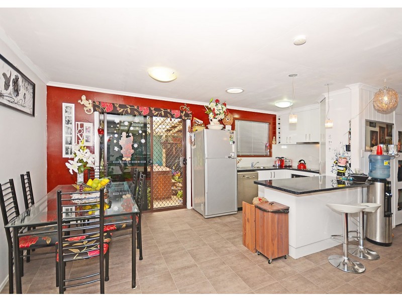 1 Trisha Court, Scarness QLD 4655