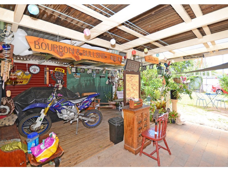 1 Trisha Court, Scarness QLD 4655