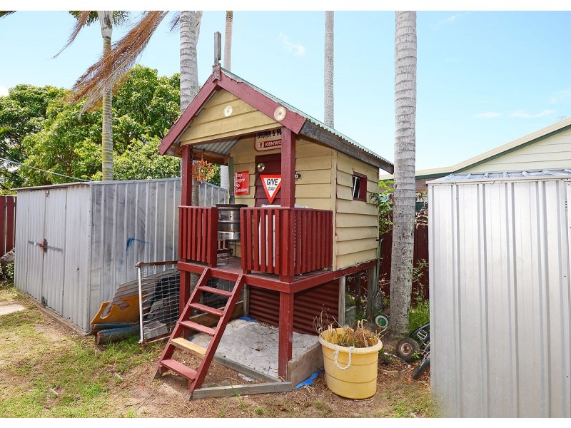 1 Trisha Court, Scarness QLD 4655