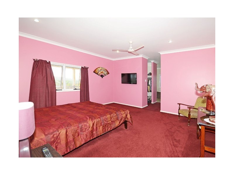 39 Barnett Road, Takura QLD 4655