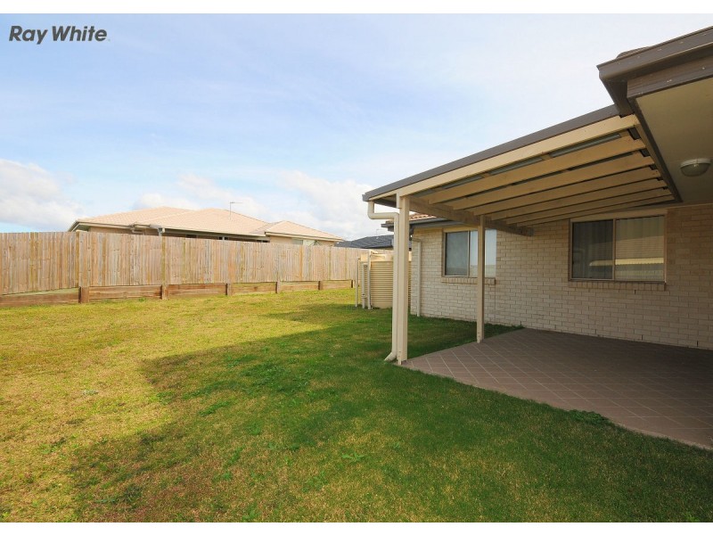 4 Beagle Avenue, Nikenbah QLD 4655