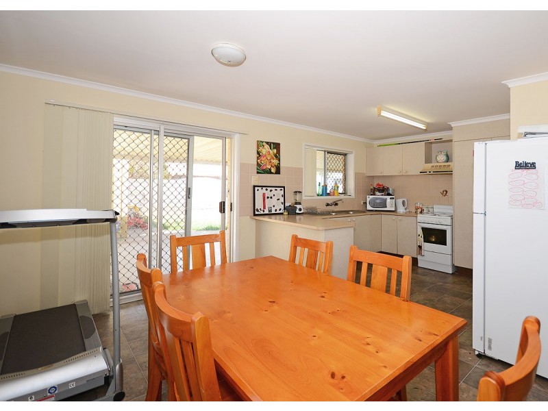 8 Turrum Street, Scarness QLD 4655