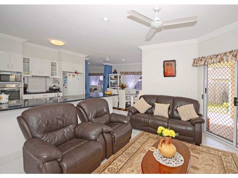 3 Lancaster Circuit, Urraween QLD 4655