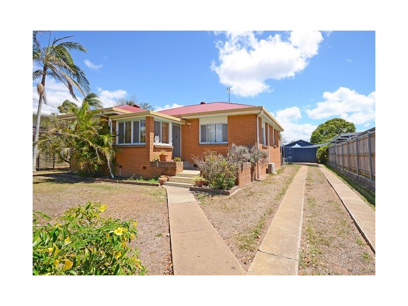 41 Beach Road, Pialba QLD 4655