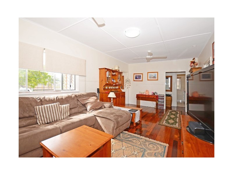 41 Beach Road, Pialba QLD 4655