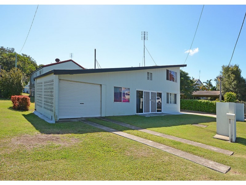 1/404 Esplanade, Torquay QLD 4655