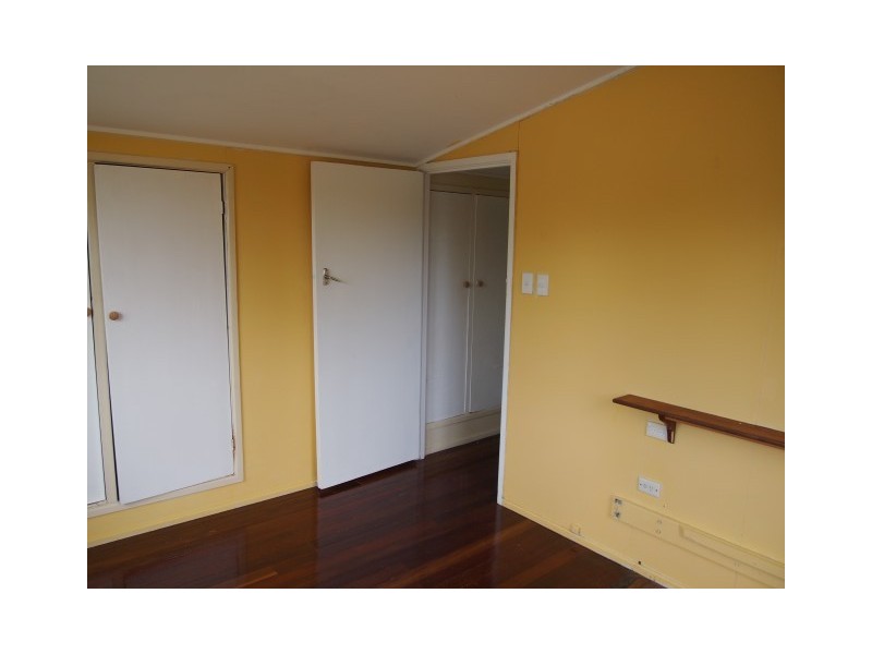 1/404 Esplanade, Torquay QLD 4655