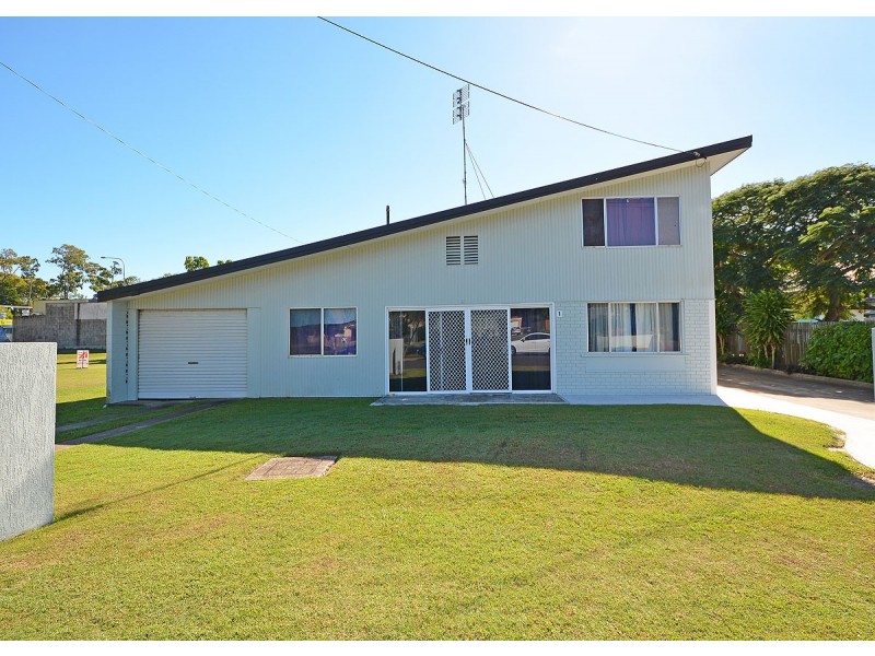 1/404 Esplanade, Torquay QLD 4655