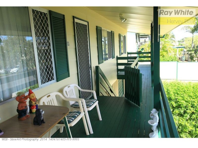 33 Saunders Street, Point Vernon QLD 4655