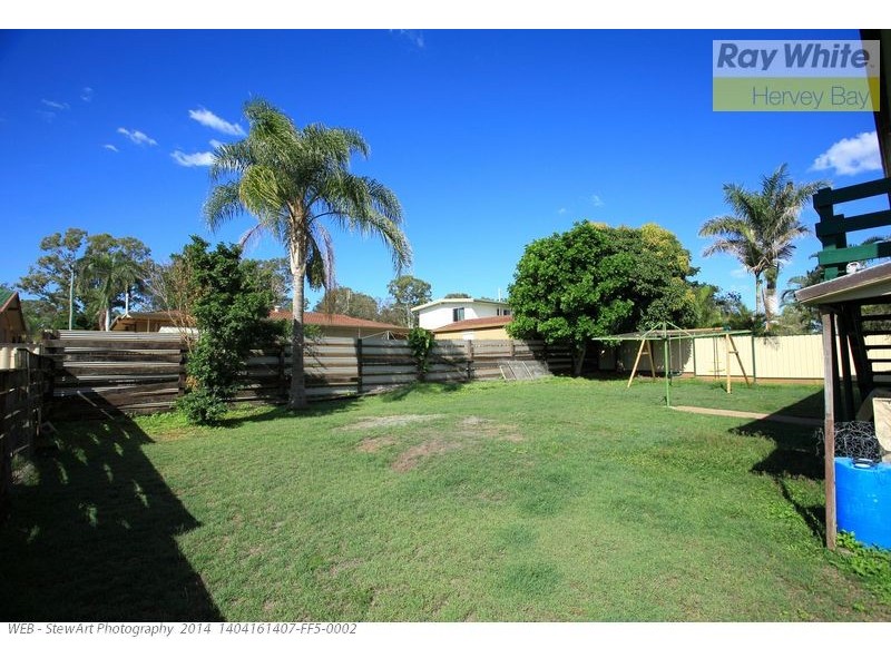 33 Saunders Street, Point Vernon QLD 4655