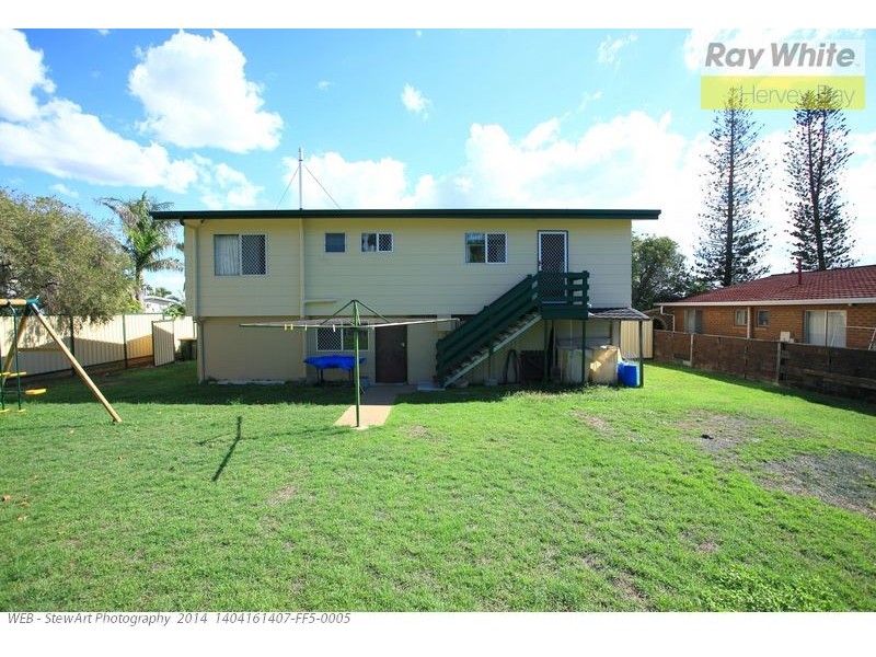 33 Saunders Street, Point Vernon QLD 4655