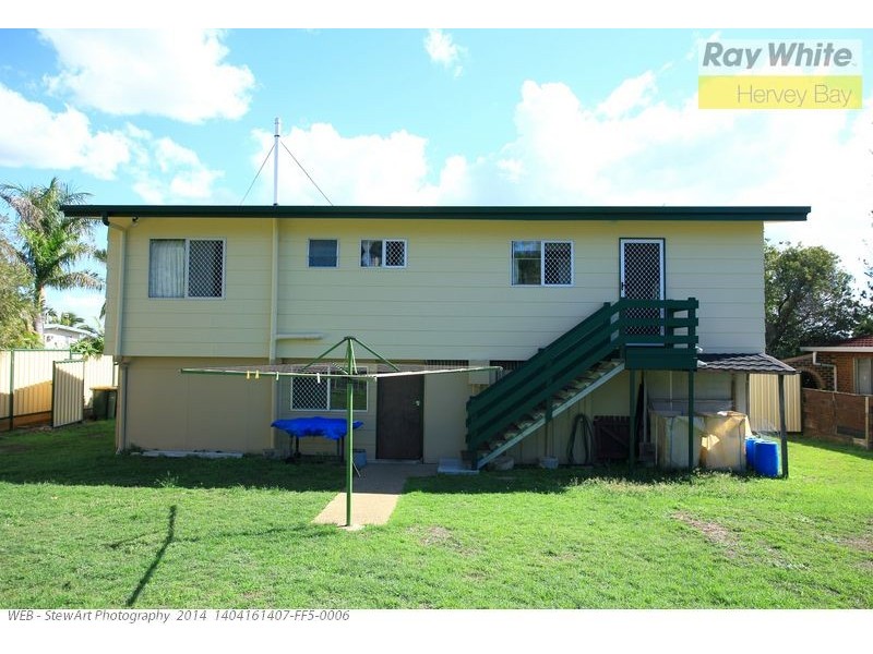 33 Saunders Street, Point Vernon QLD 4655