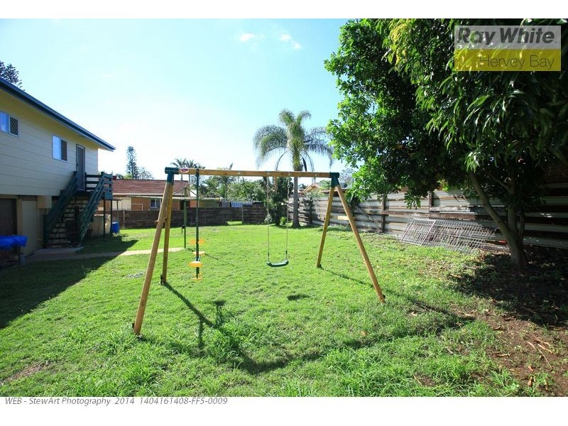 33 Saunders Street, Point Vernon QLD 4655