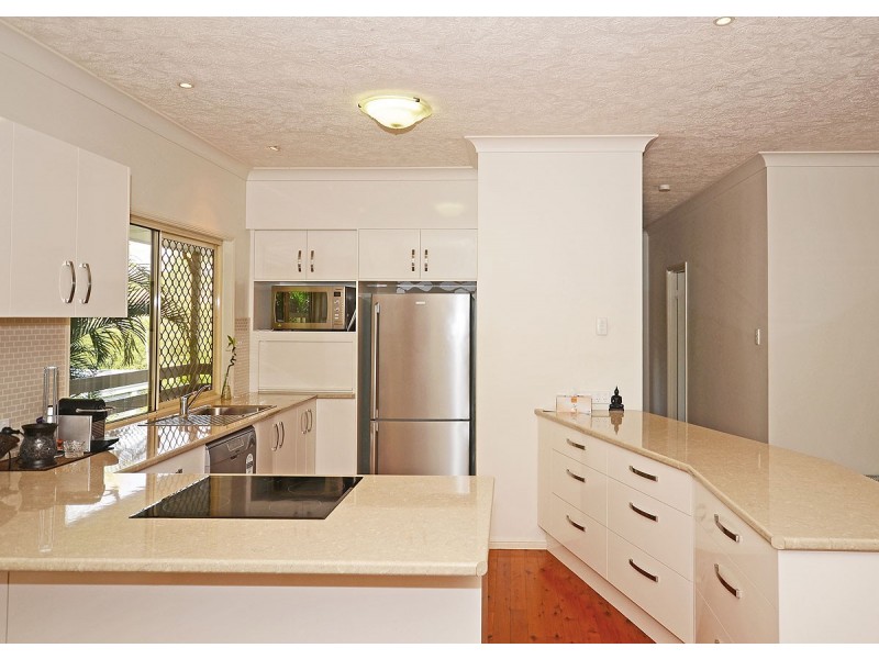 20 Oslove Drive, Booral QLD 4655