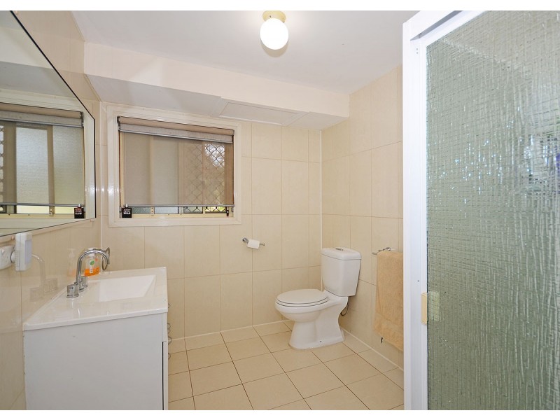 20 Oslove Drive, Booral QLD 4655
