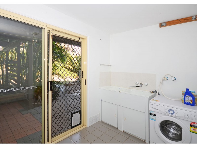 20 Oslove Drive, Booral QLD 4655