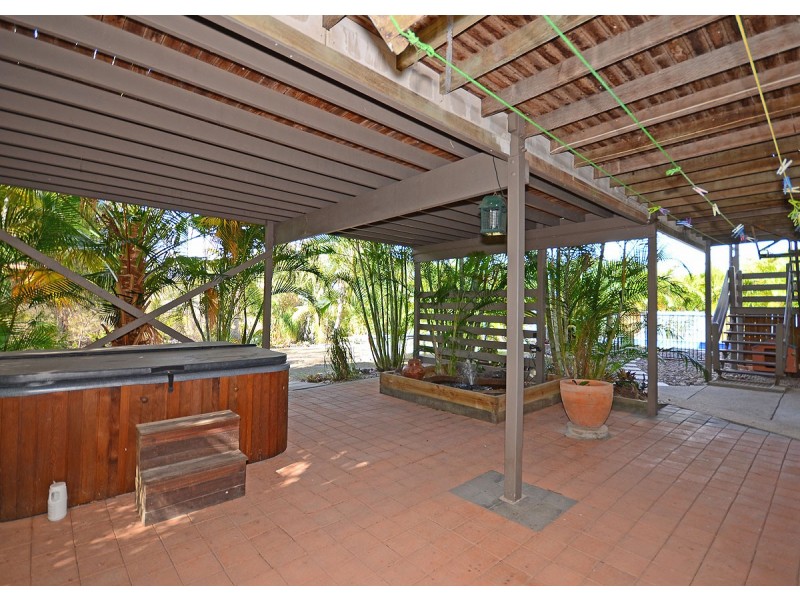 20 Oslove Drive, Booral QLD 4655