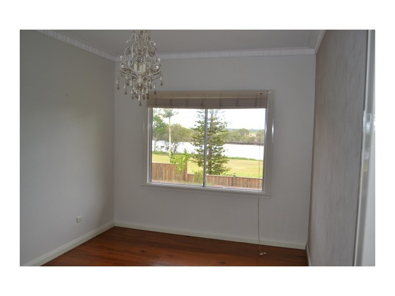 27 Errol Street, Maryborough QLD 4650
