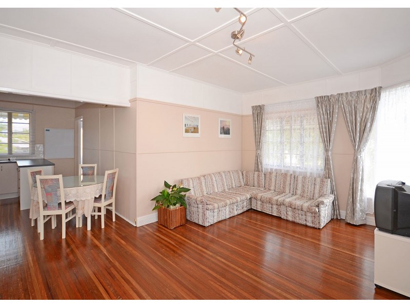 125 Pulgul Street, Urangan QLD 4655