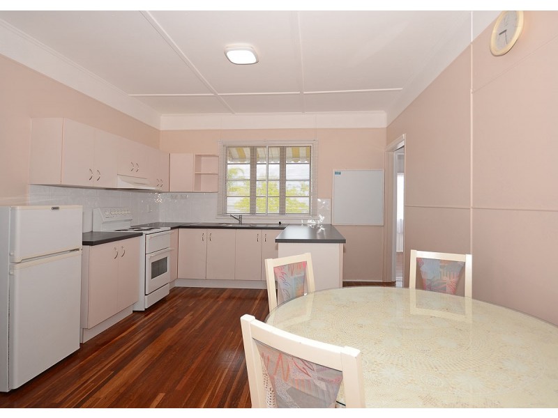 125 Pulgul Street, Urangan QLD 4655