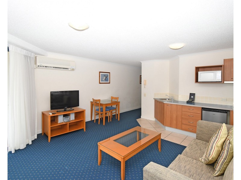 Unit 301 Mantra Resort, Buccaneer Drive, Urangan QLD 4655