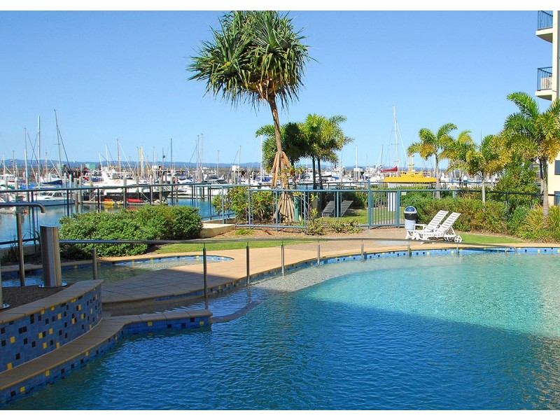 Unit 301 Mantra Resort, Buccaneer Drive, Urangan QLD 4655