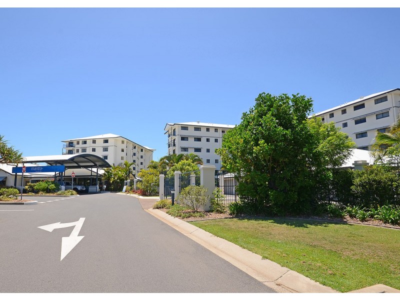 Unit 301 Mantra Resort, Buccaneer Drive, Urangan QLD 4655