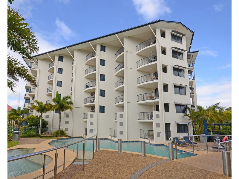 Unit 301 Mantra Resort, Buccaneer Drive, Urangan QLD 4655