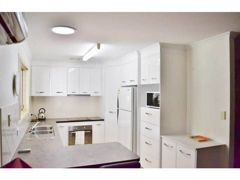 21 Jonwest Close, Torquay QLD 4655