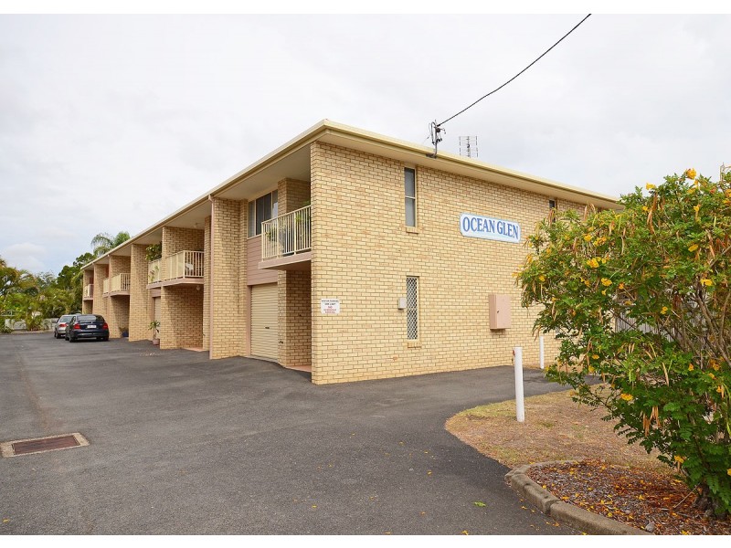 2/33 King Street, Urangan QLD 4655