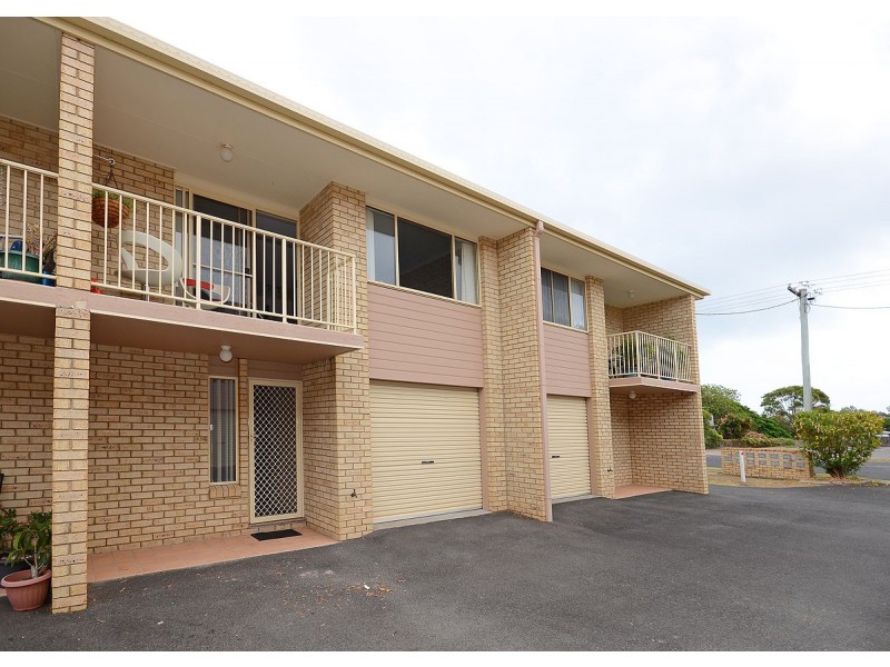 2/33 King Street, Urangan QLD 4655