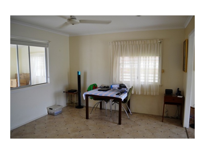 18 Minguin Street, Scarness QLD 4655