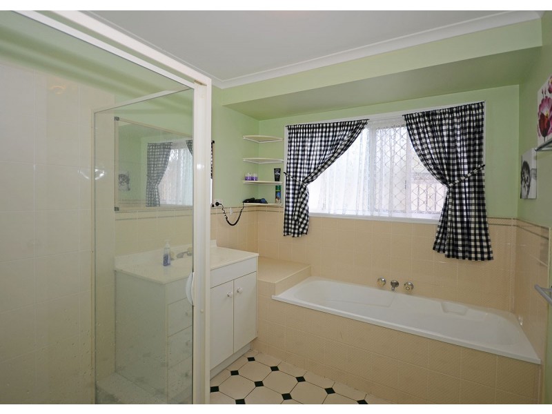 28 Wattlebird Lane, Eli Waters QLD 4655