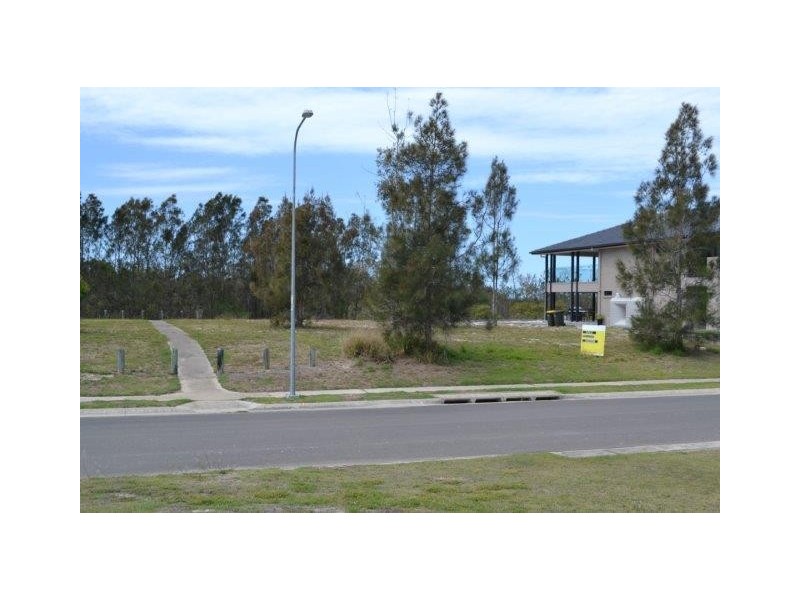 66 Beach Drive, Burrum Heads QLD 4659