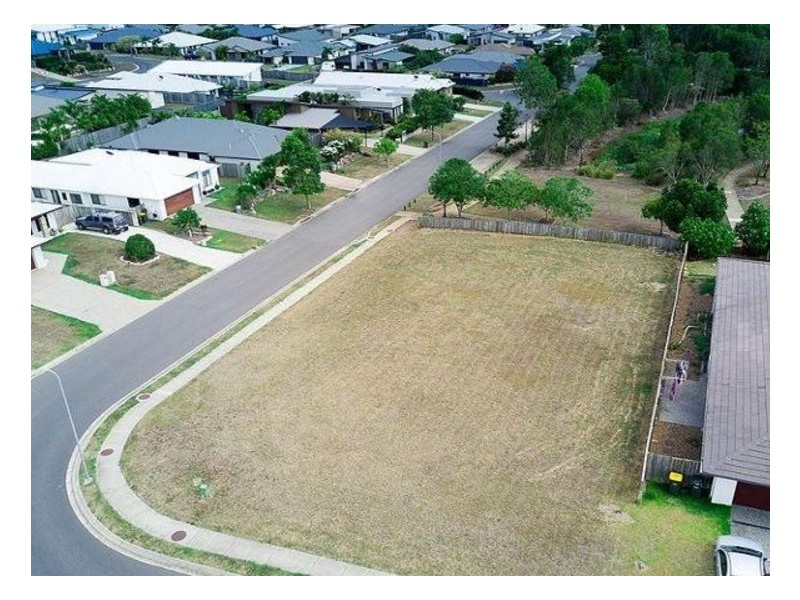 30 Parklands Bvd, Wondunna QLD 4655