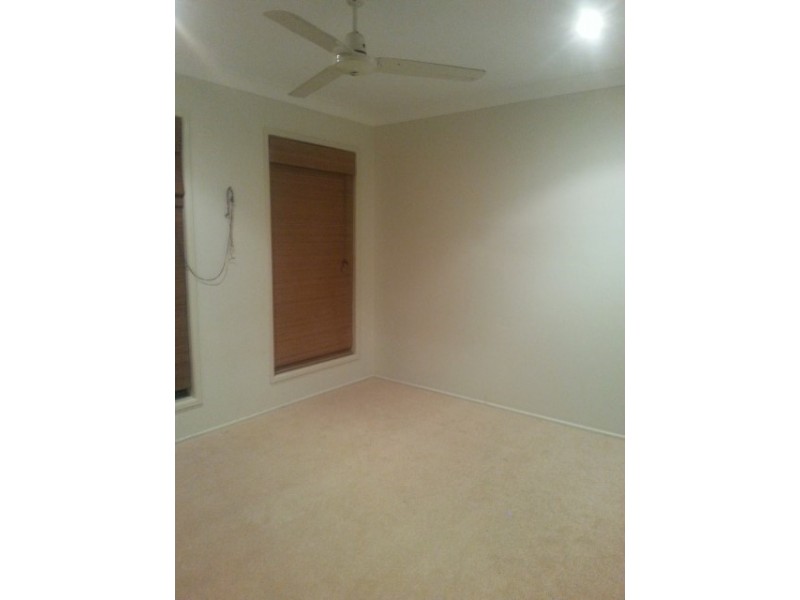 16 KINGSTON CLOSE, Wondunna QLD 4655