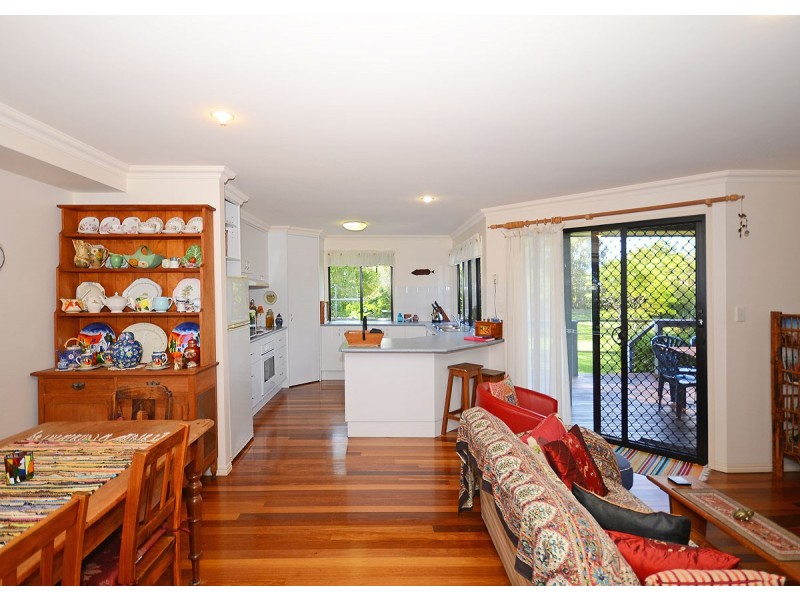 12 Treviso Court, Urangan QLD 4655